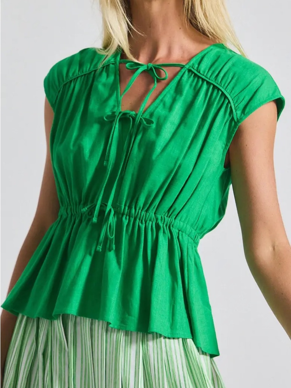 NWT Derek Lam 10 Crosby Caroline Tie Front Top in Kelly Green, Size Medium.